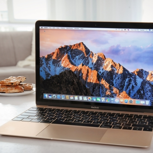 Laptopy